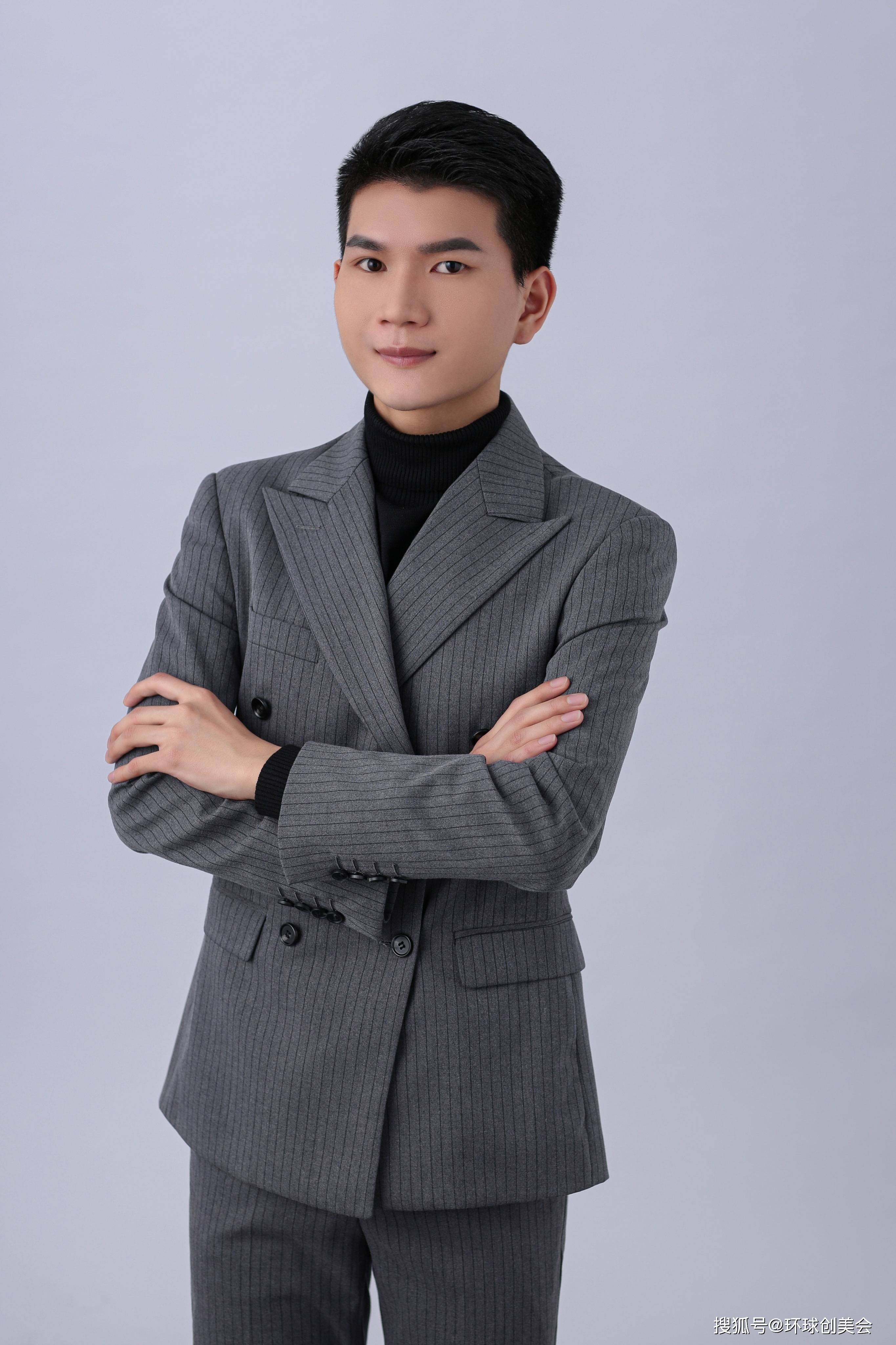 李育诚 视觉与舞美负责人